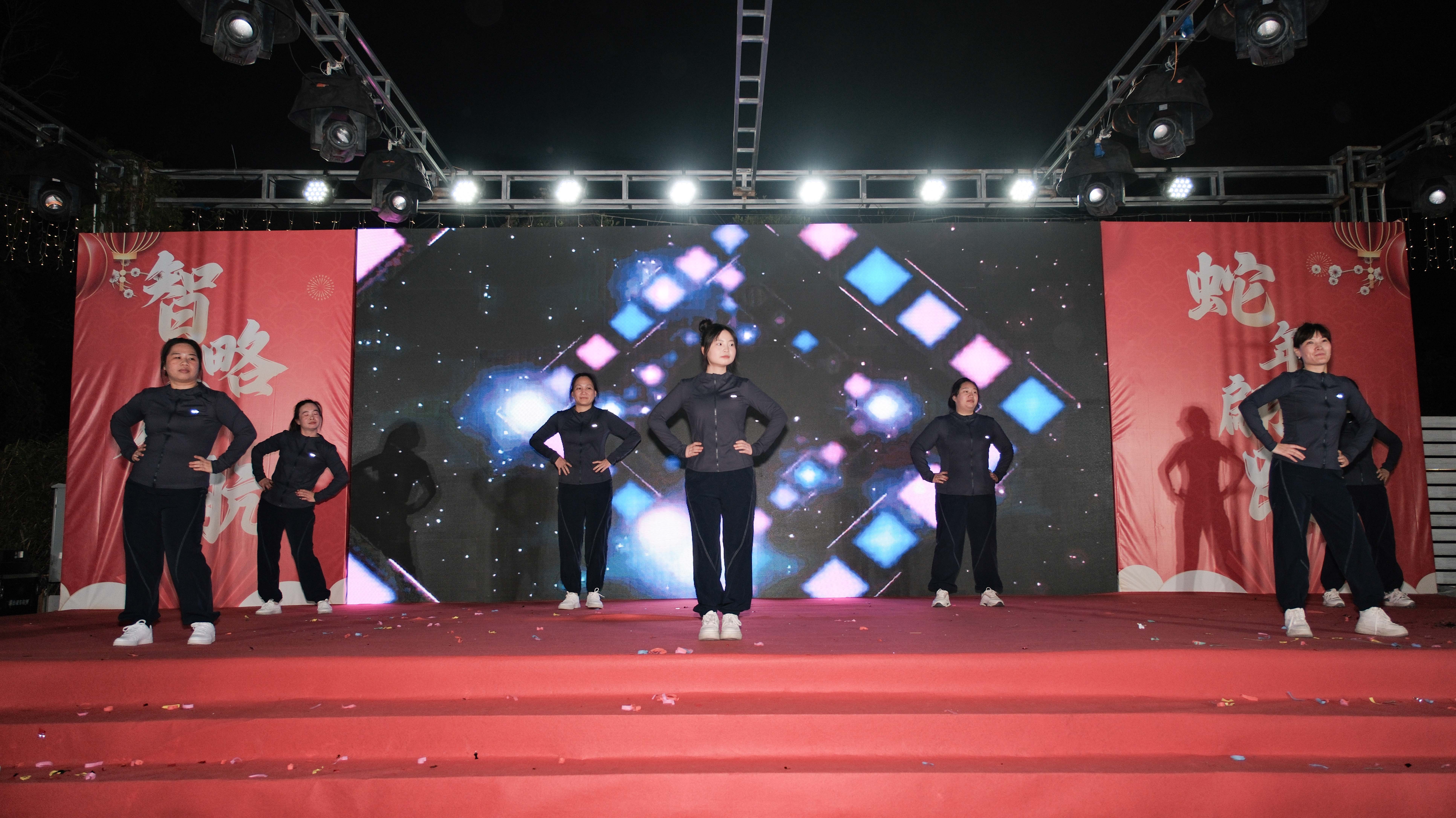 17C.COM一起草入口科技2024年年會圓滿落幕：感恩同行，共創環保新未來，乘風破浪，夢想起航(圖10)