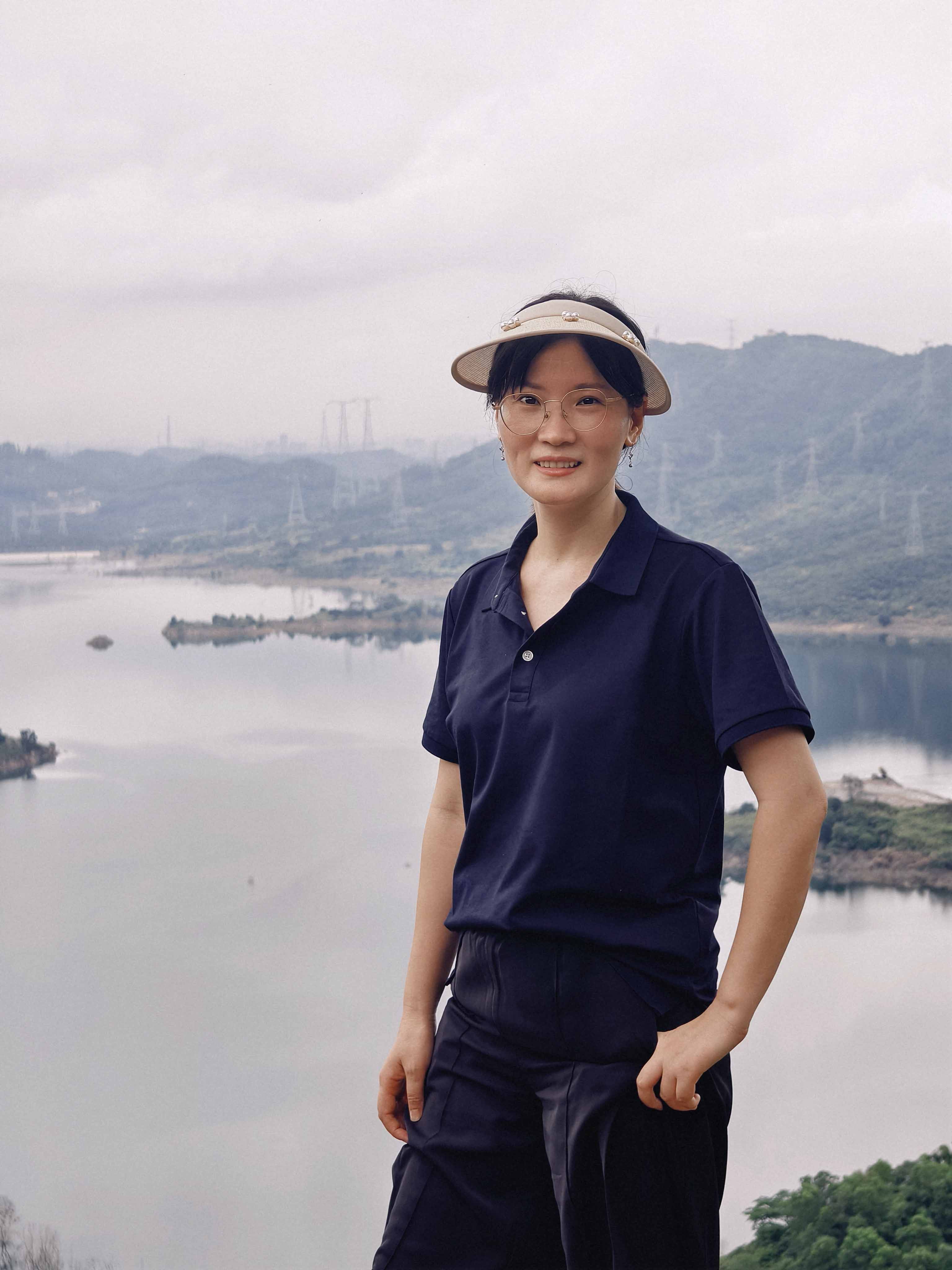 17C.COM一起草入口科技公司員工齊（qí）聚光明區蠄蜍（chú）石（shí），開啟活力爬山之旅暨團建活動(圖3)