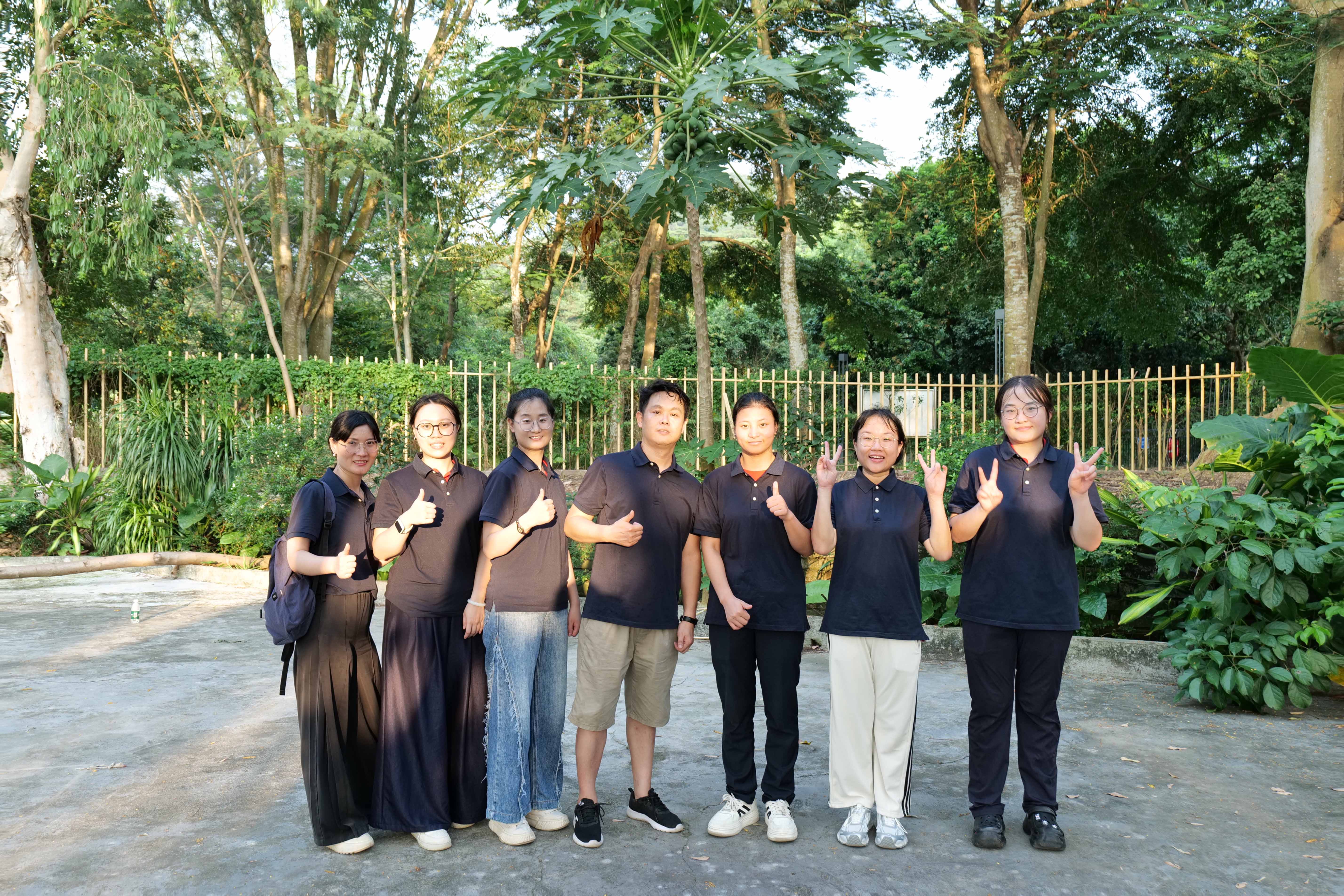 熱（rè）烈祝賀17C.COM一起草入口科技業務團隊牛商爭霸賽（sài）取得佳績(圖4)