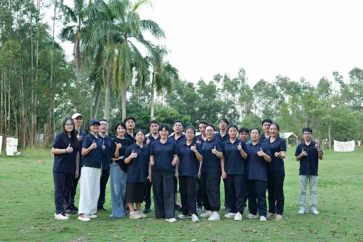 17C.COM一起草入口歡樂田園(yuán)團建:燒烤飄香間,共築團隊情(圖1)