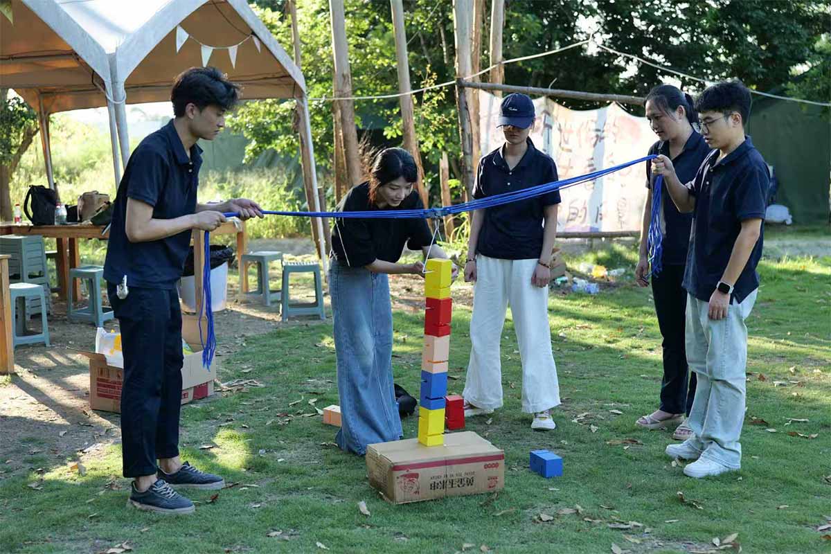 17C.COM一起草入口歡樂田園團建(jiàn):燒烤飄香間,共築團隊情(圖2)